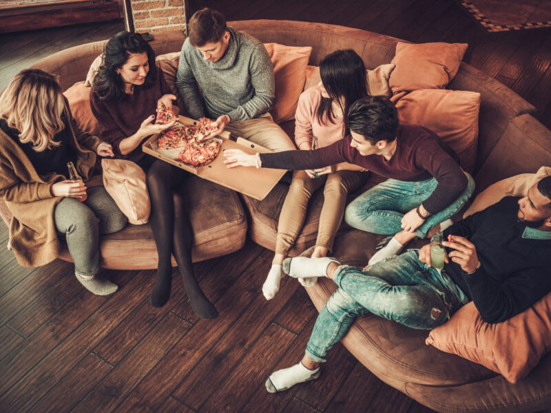 Dlaczego warto wynajmować mieszkania studentom?