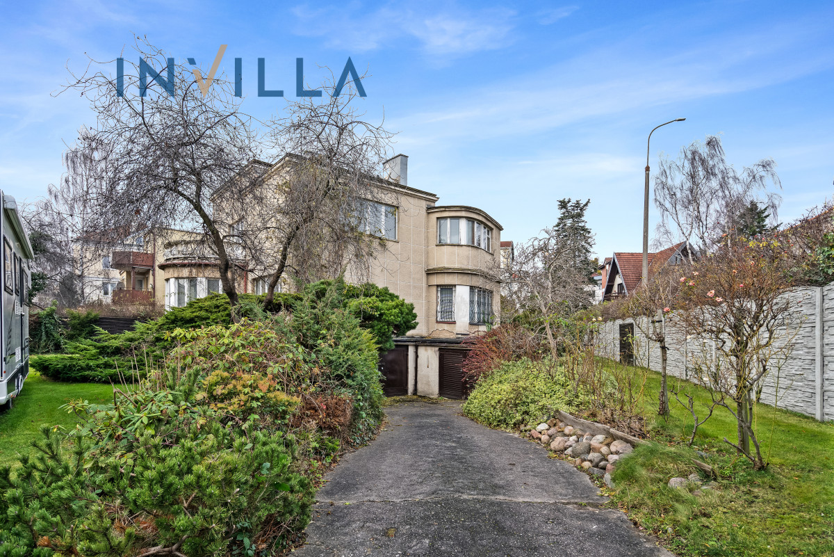 Willa z dużym ogrodem na Kamiennej Górze – Dom na sprzedaż, Gdynia Kamienna Góra, 306.00 m2, IN356834